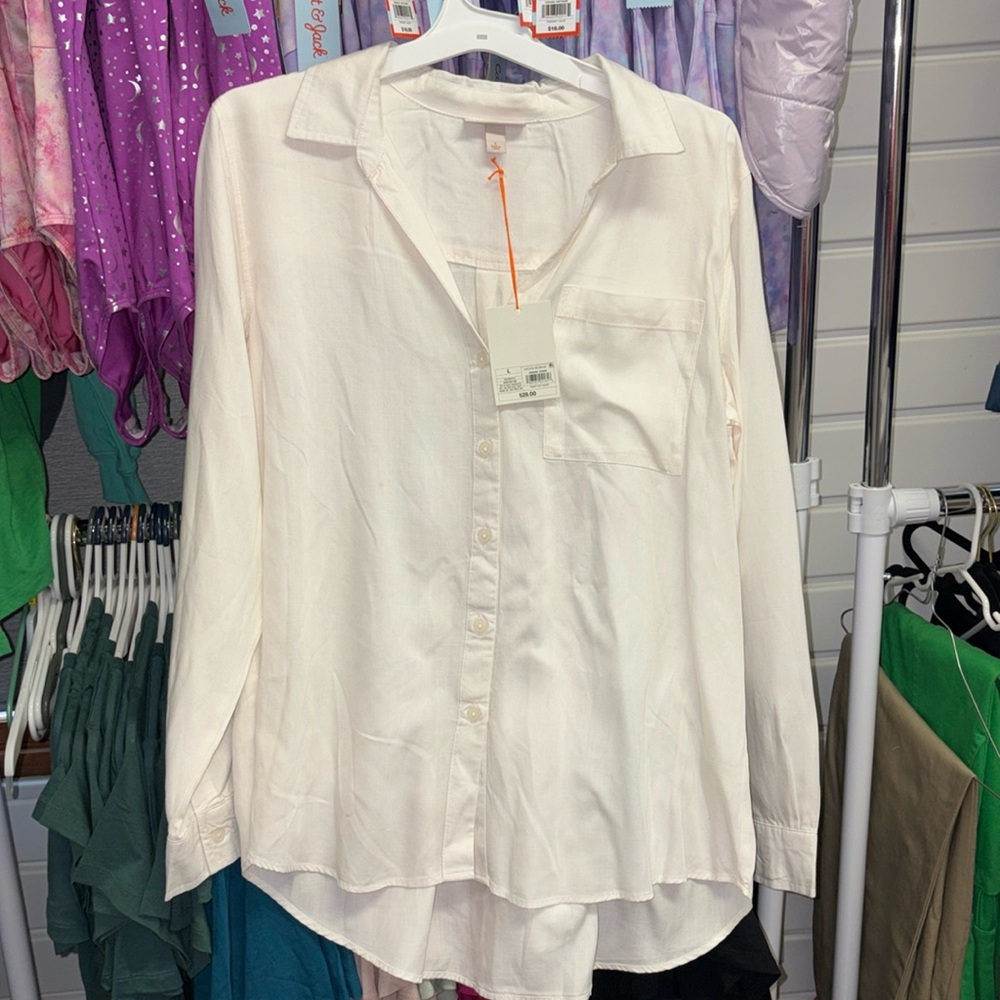 New item.. Women’s button down